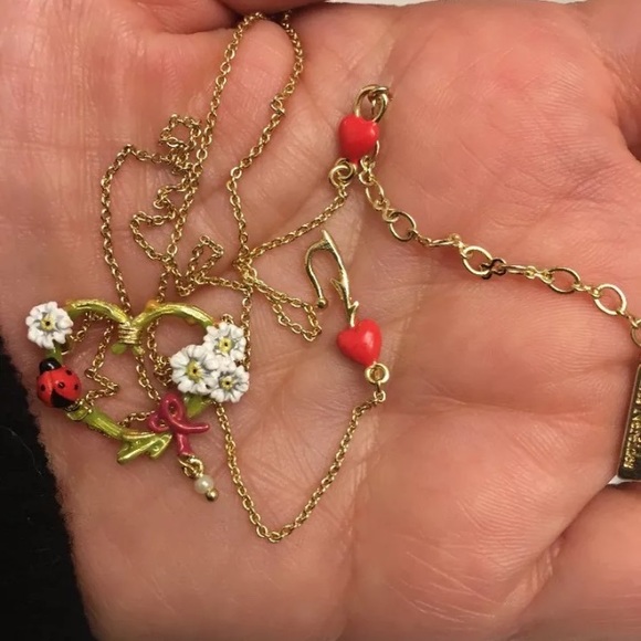 Les Nereides Gold Jewelry Heart Necklace **SOLD** - Picture 5 of 8